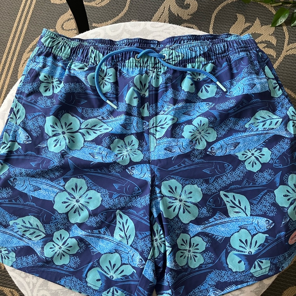 Vineyard Vines Navy Floral Swim Trunks
